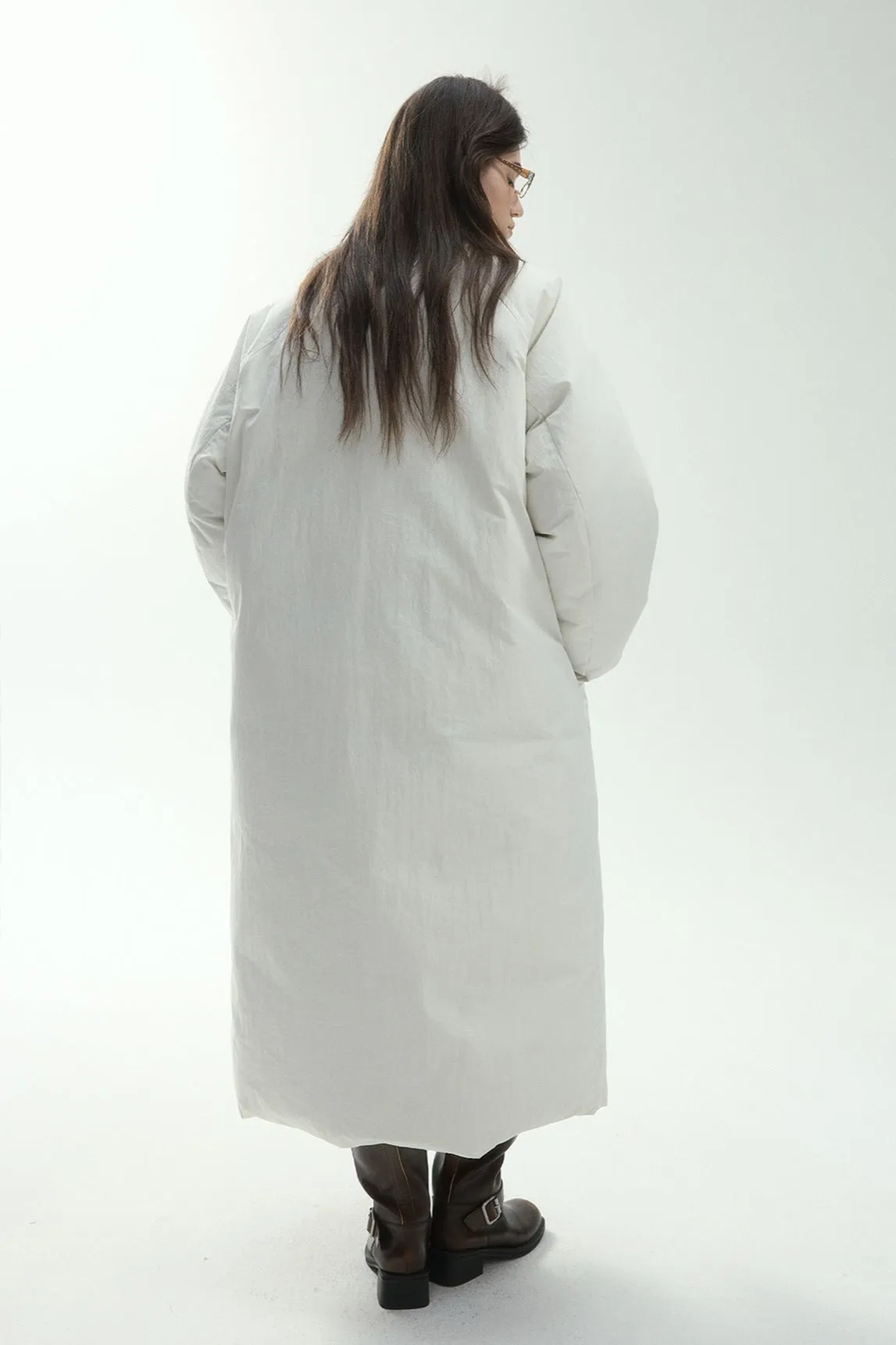 Paper-like textured stand-collar cocoon shape down coat | 3 color